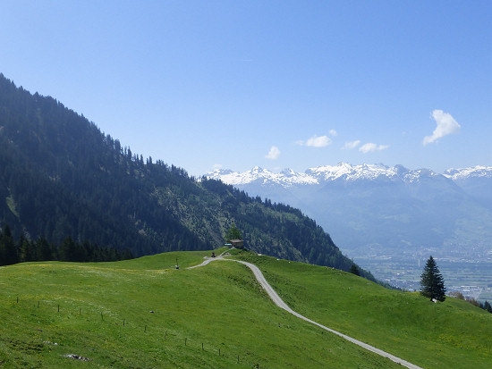 Blick von Gafadura ins Rheintal