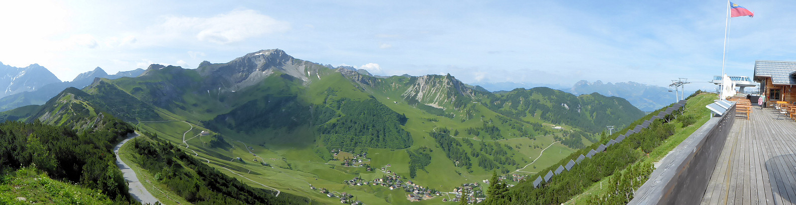 Blick vom Sareis zum Augstenberg und ins Malbuntal