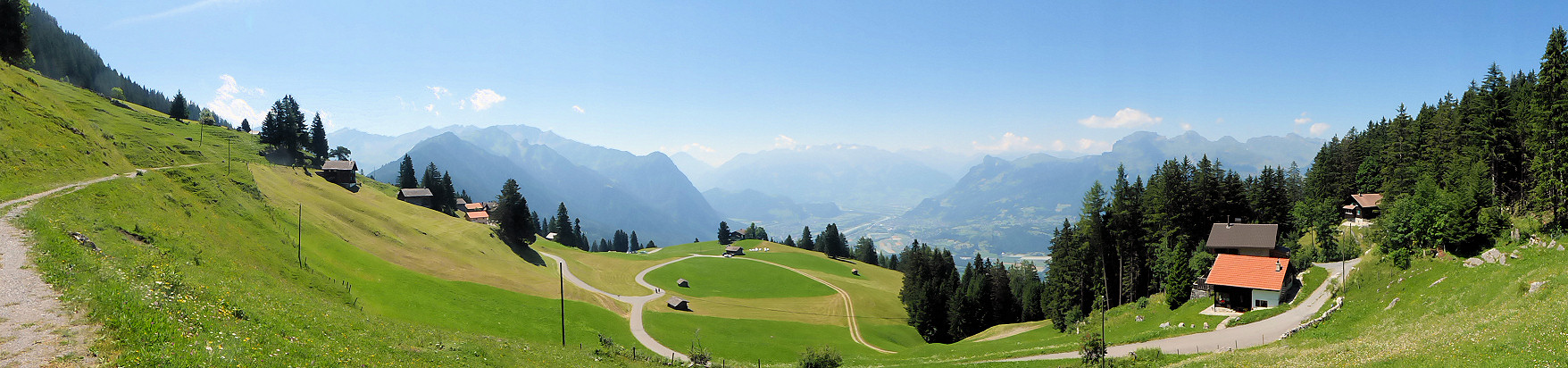 Panorama - Blick von Silum ins Rheintal