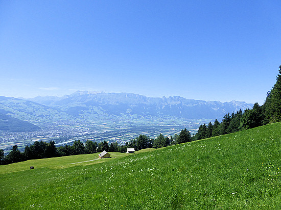 Blick von Hinterprufatscheng bis zum Säntis